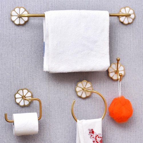 Lot accessoires de - 4,
