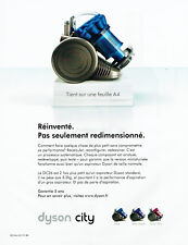 Publicité Advertising 038  2011   Dyson  aspirateur City DC26