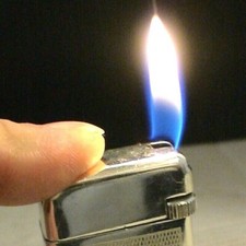 Briquet Ancien [> MYON Diva <] Vintage gas Lighter  Feuerzeug Accendino