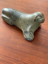 Vintage Sculpture inuit seal 1965 signed MARY SAM Metropolitan Museum of Art.