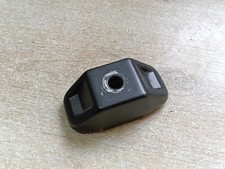 UNE PLAQUE DE TENDEUR DE CHAINE HONDA CB125R 2018 2019 2020 2021 2022 2023