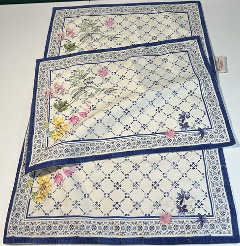 Maison hermine set three - d, of