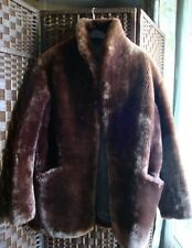 manteau de fourrure en mouton doré coupe 3/4  taille 44