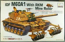 Mini Hobby Models Kit - TN 80106 Char Israelien IDF M60A1 with RKM Mine Roller N