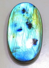 Pierre précieuse cabochon