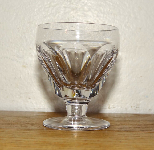 Superbe verre liqueur - à,