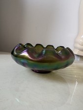 Coupe en verre irisé dans le