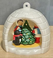 VINTAGE AVON ESKIMO IGLOO