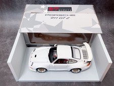 UT 1/18 Porsche 911 (993) GT2 Evo Model Car Diecast Collectible