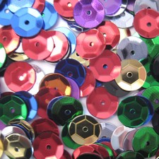 SEQUINS PAILLETTES CUP 7mm A COUDRE/ A COLLER DIVERSES COULEURS  LOT DE 400