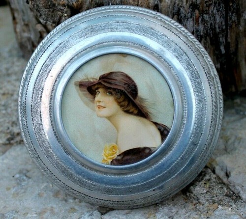 Ancienne belle boite savon - et,