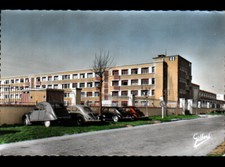 ROCHEFORT-SUR-MER (17) CITROEN 2CV & RENAULT 4CV à la BASE-ECOLE AERIENNE 
