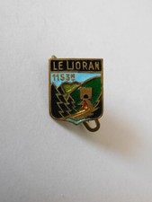 INSIGNE MINIATURE STATION DE SKI LE LIORAN 1153m / ECUSSON BLASON METAL AUVERGNE