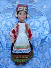 poupee folklorique regionale ancienne