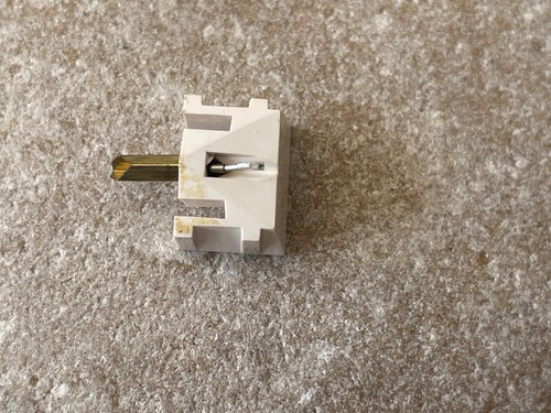 Diamant hitachi 25 - diamant,