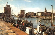 La Rochelle - Port Avec Les Tours De Chaîne - -Tour St-Nicolas Et La Lanterne