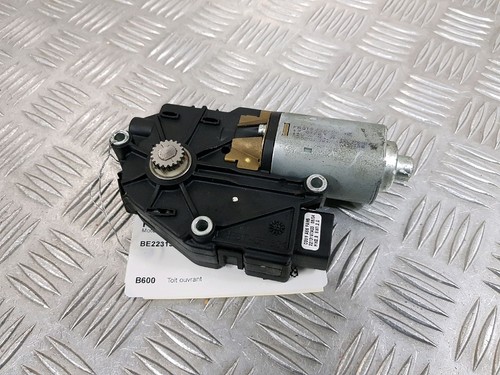 Moteur électrique toit