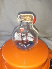 Miniature collection bateau en bouteille, ship in a bottle