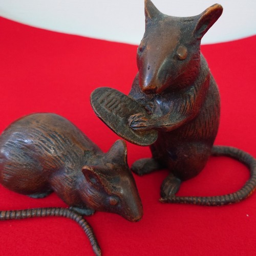 Paire figurines japonaises - paire,