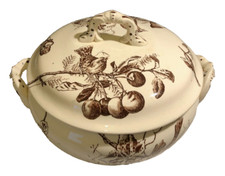 ancienne soupiere terre de fer