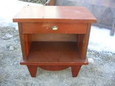 ancien chevet en bois vintage