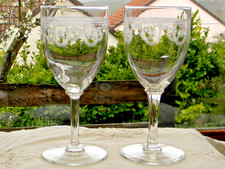 2 verres à eau anciens en