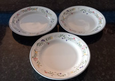 3 Assiettes à dessert en