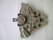 Crossovers Millennium Falcon