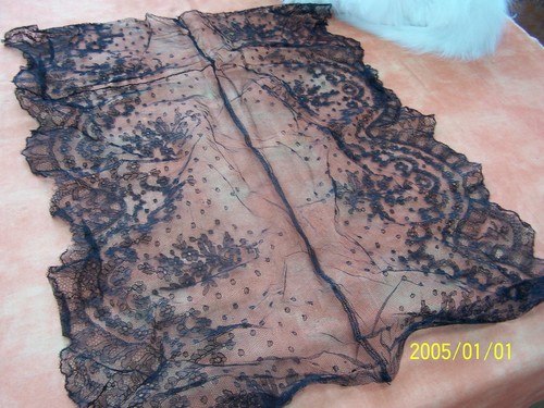 Belle dentelle ancienne - , de