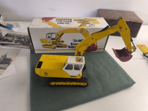 Machine chantier jcb 807 - de, chantier,jcb