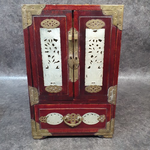 Petit cabinet bijoux - petit,