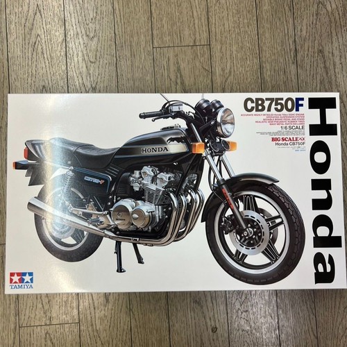 Tamiya honda cb750f - 1/6,