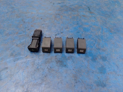 Lot boutons renault super - 5,