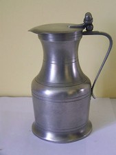 Etain. Cruche pichet avec