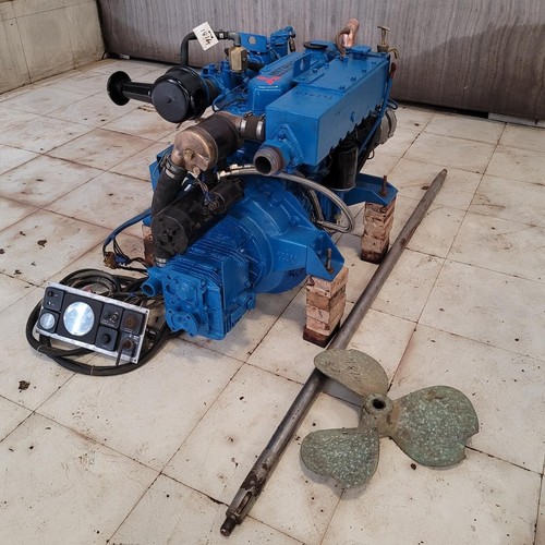 Bateau sauvetage moteur - bateau,
