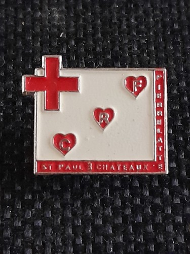 Pin croix rouge française - pin's,