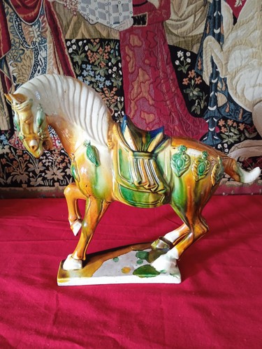 Bel sculpture cheval - , 🐎