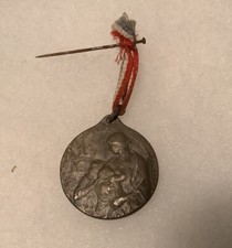 INSIGNE METAL JOURNEE POUR LES VEUVES ET LES ORPHELINS DIJON 1914-1915