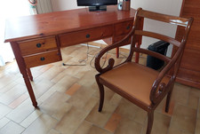 Bureau 5 tiroirs avec  1 chaise en excellent état accajou