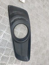 Enjoliveur anti brouillard TOYOTA COROLLA VERSO 2 PHASE 2 52128-0F060