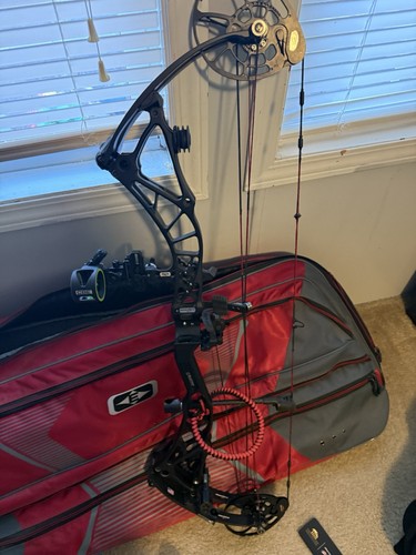 Bowtech realm right hand - right,