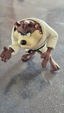 FIGURINE TAZ KARATEKA DIABLE DE TASMANIE HAUTEUR 5 CM PLASTOY TRES BON ETAT.