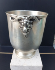Seau à Champagne Rafraîchisseur Décor de  2 Têtes de Béliers Métal Arg. Orfèvre