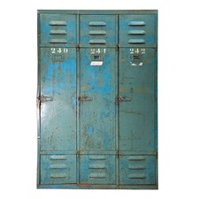 Vestiaire triple des usines Renault