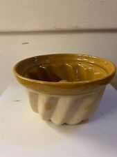 MOULE A KOUGLOF EN CERAMIQUE BRUTE ET INTERIEUR VERNISSE COULEUR OCRE