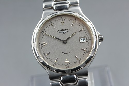 Presque comme neuve montre - [presque,