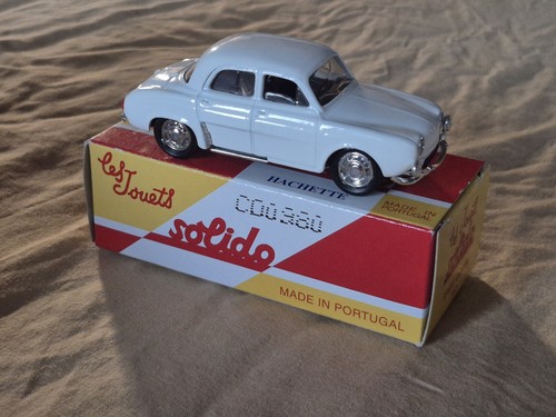 Voiture miniature renault - voiture,