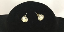 BOUCLES D'OREILLES "SOLITAIRE" 2 CARATS/ METAL ARGENTE/ UN EFFET "FOU" !!!