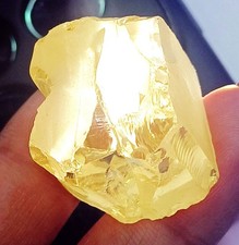 238 zircon jaune naturel - 238.50,