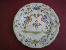 MOUSTIERS TRES BELLE ASSIETTE